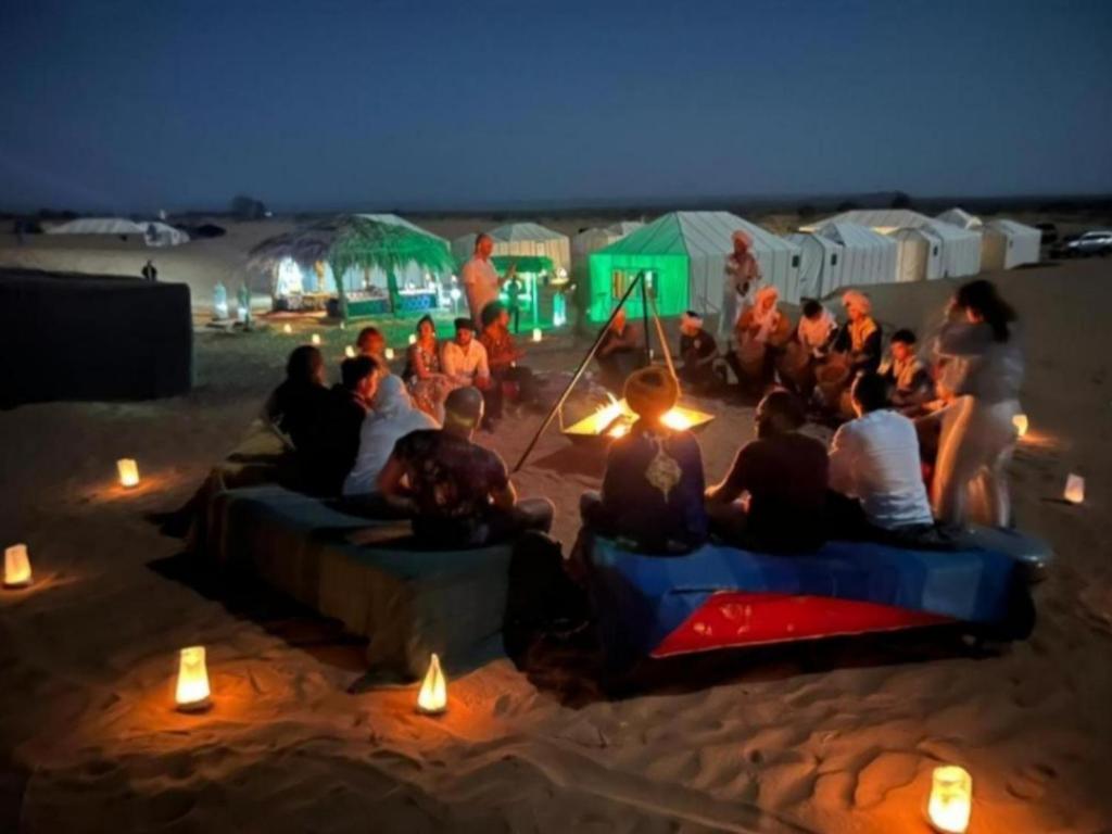 Desert Paradise Luxury Camp Merzouga Buitenkant foto
