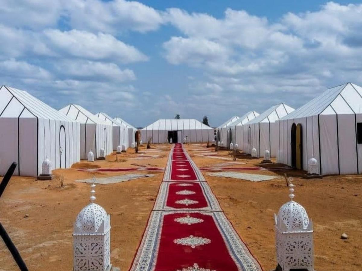 Desert Paradise Luxury Camp Merzouga Buitenkant foto